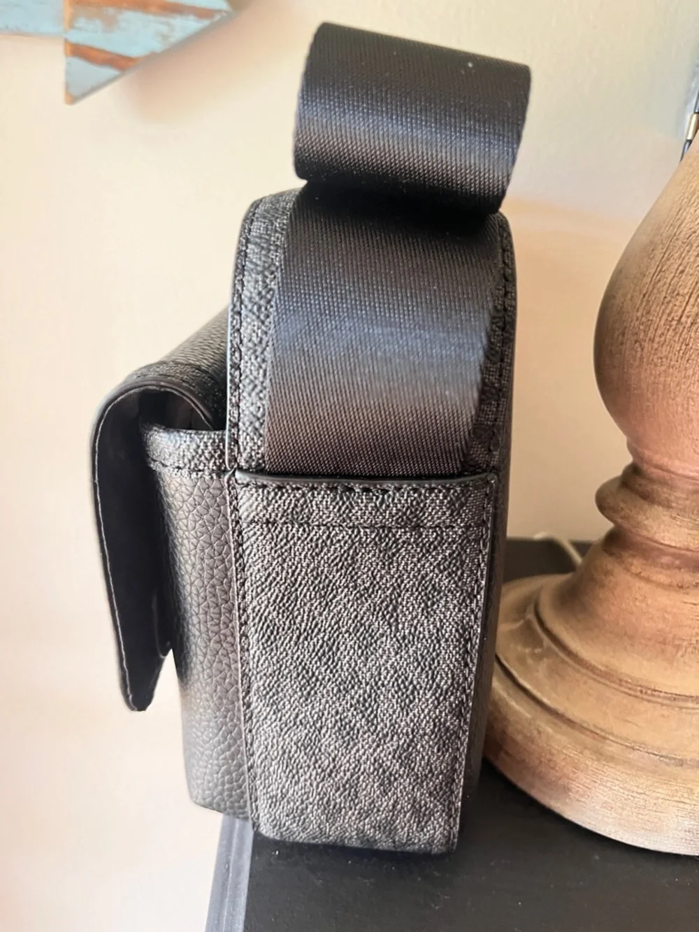 Michael Kors NWT Black Pebbled Leather Messenger Crossbody Camera Bag